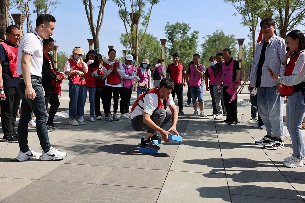 青春激昂 共創(chuàng)輝煌——滄州園博園團(tuán)建活動(dòng) 青春激昂 共創(chuàng)輝煌——滄州園博園團(tuán)建活動(dòng)